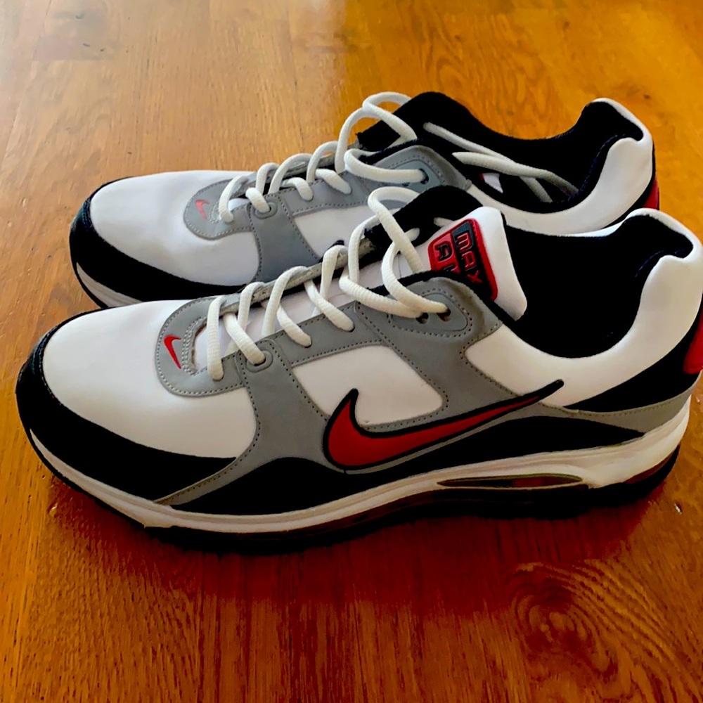 AIR MAX BRS 1000 MEN'S SIZE: 11 WHITE/RED/GREY/BLACK -CONDITION: 9/10